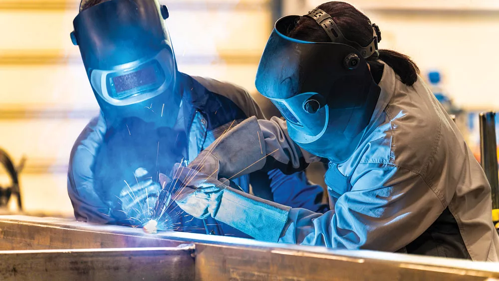 Welder Jobs in Canada: The Skilled Trade Pathway to PR with a $35/hr Wage